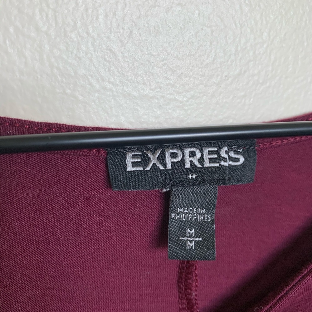 Express T-Shirt - Picture 3 of 6
